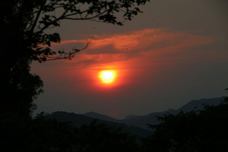 日落西山是什么时候(日落西山是哪个山)